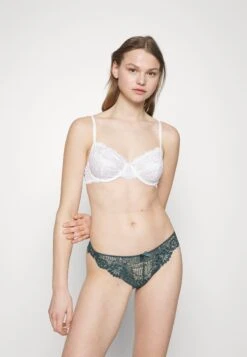 Etam 14 Etam -Etam 1f3a9399af6e4bf88394224c4b32fe1b