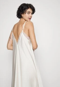 ETAM Sentiment Nuisette - Chemise De Nuit / Nuisette - Ecru 10 ETAM Sentiment Nuisette - Chemise De Nuit / Nuisette - Ecru -Etam 2425b7631f8f457f99003200a30aec33