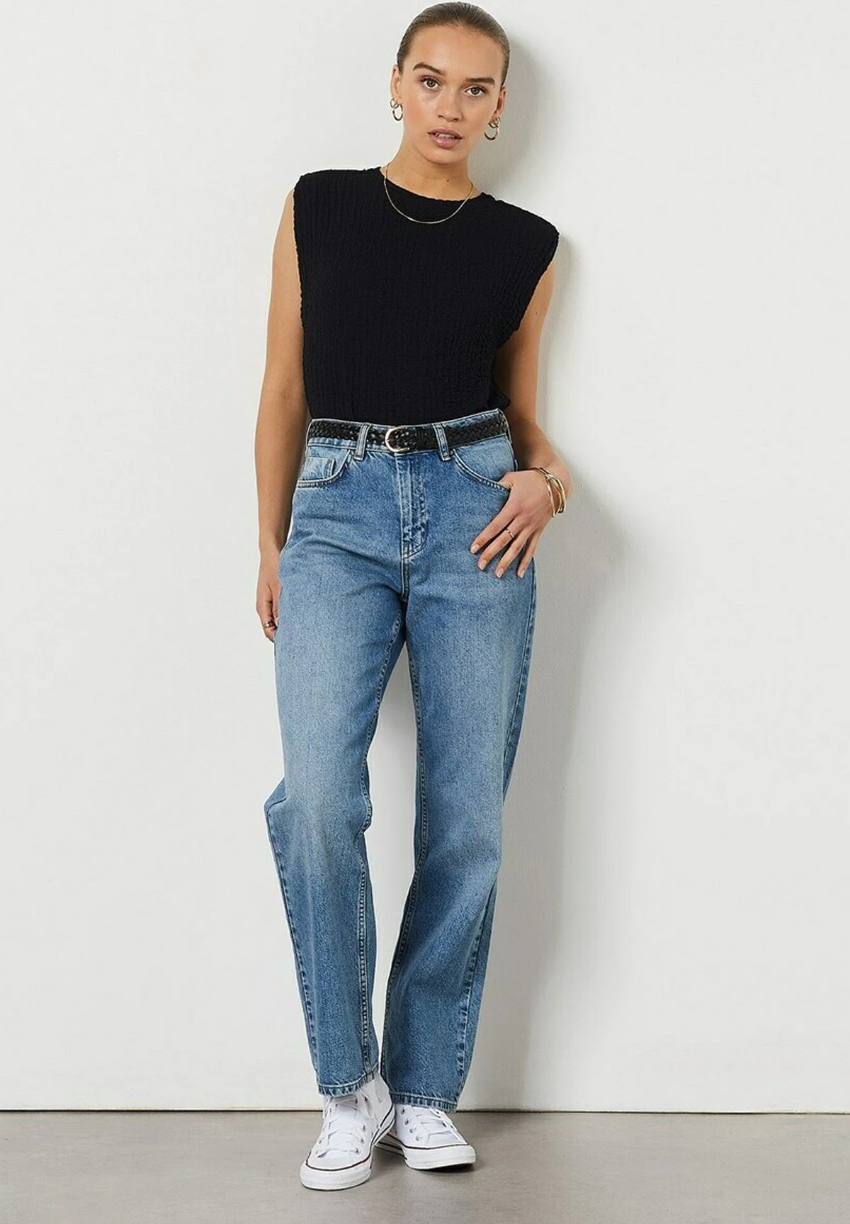 ETAM Aminat - T-Shirt Basique - Noir 2 ETAM Aminat - T-Shirt Basique - Noir – Image 2