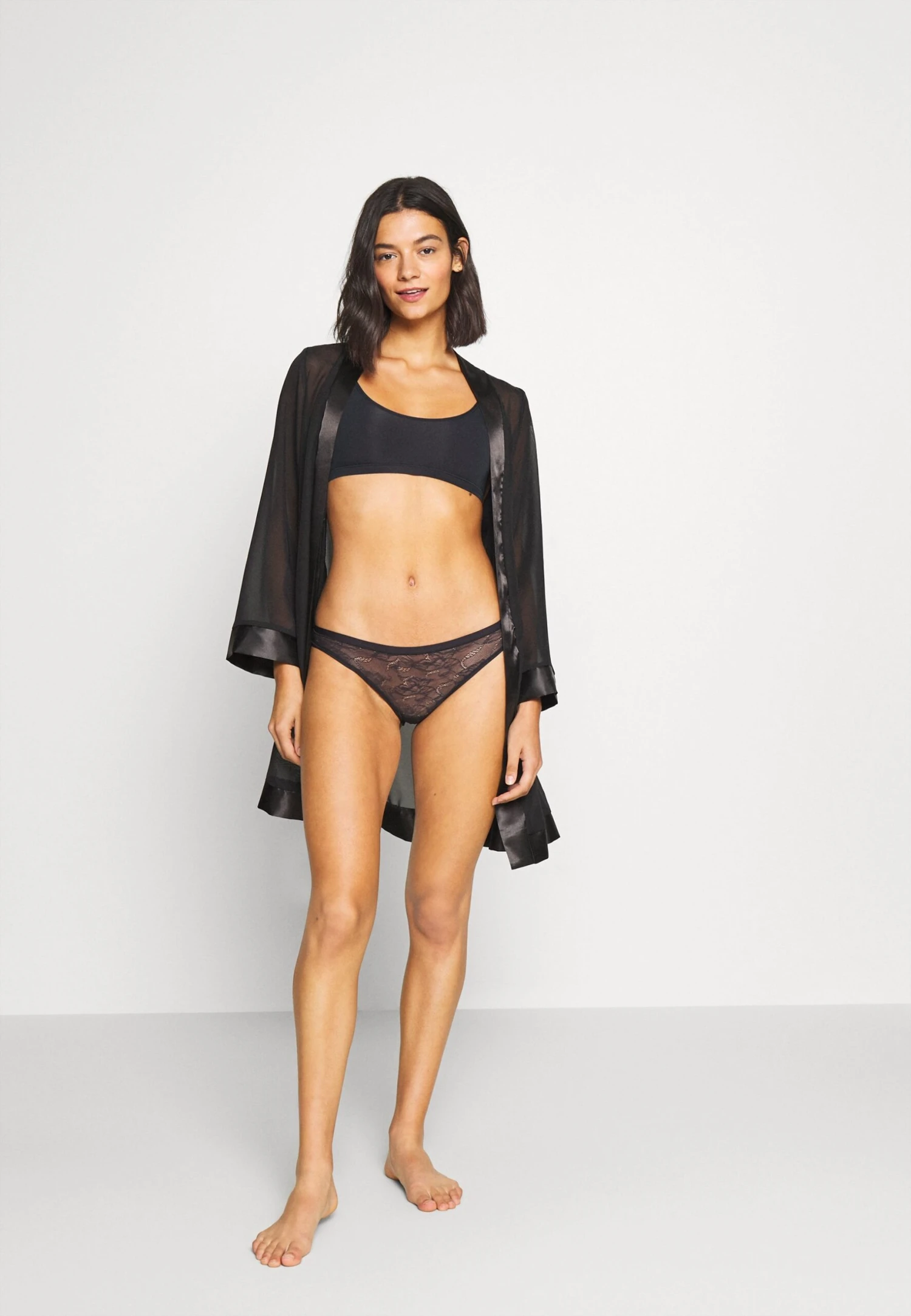 ETAM Pure 60-Brassiere - Brassière - Black 2 ETAM Pure 60-Brassiere - Brassière - Black – Image 2