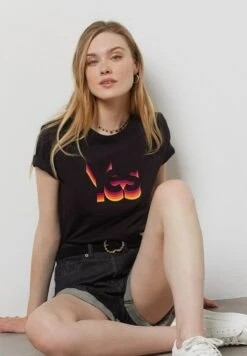 ETAM Amelane - T-Shirt Imprimé - Rouge 9 ETAM Amelane - T-Shirt Imprimé - Rouge -Etam 35152e9d50d6491cadb97c6fdb5bac38