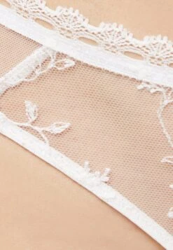 ETAM Flirt - String - Ecru 7 ETAM Flirt - String - Ecru -Etam 58442153fb434cb2aa9b5a08c47ba5b0