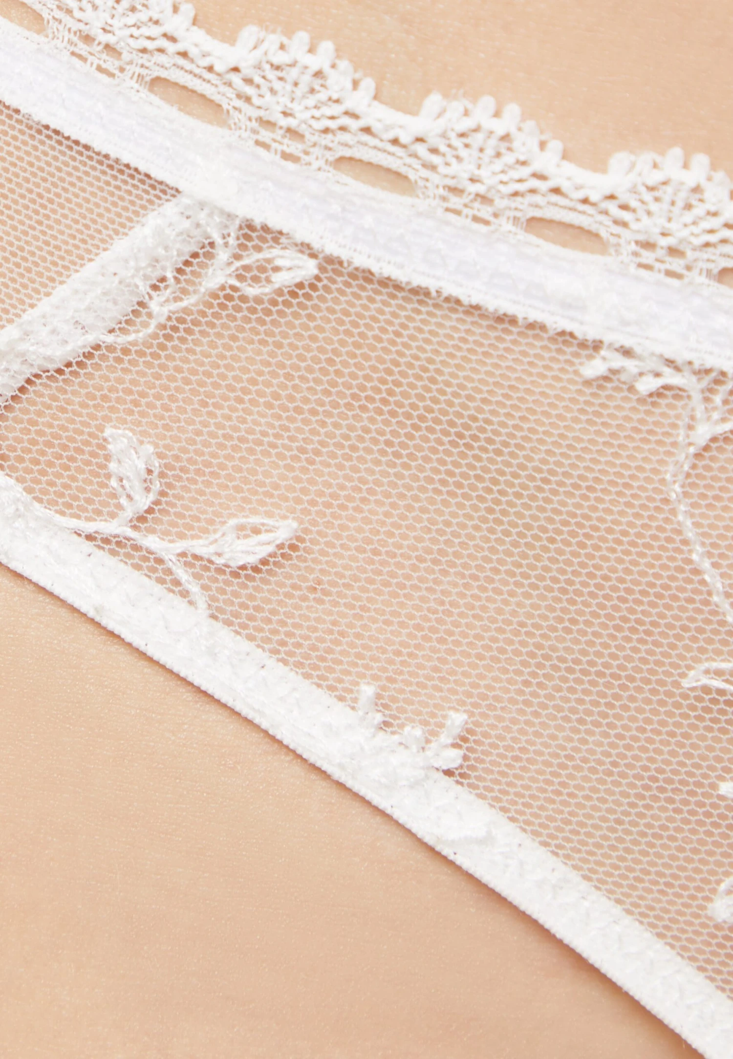 ETAM Flirt - String - Ecru 4 ETAM Flirt - String - Ecru – Image 4