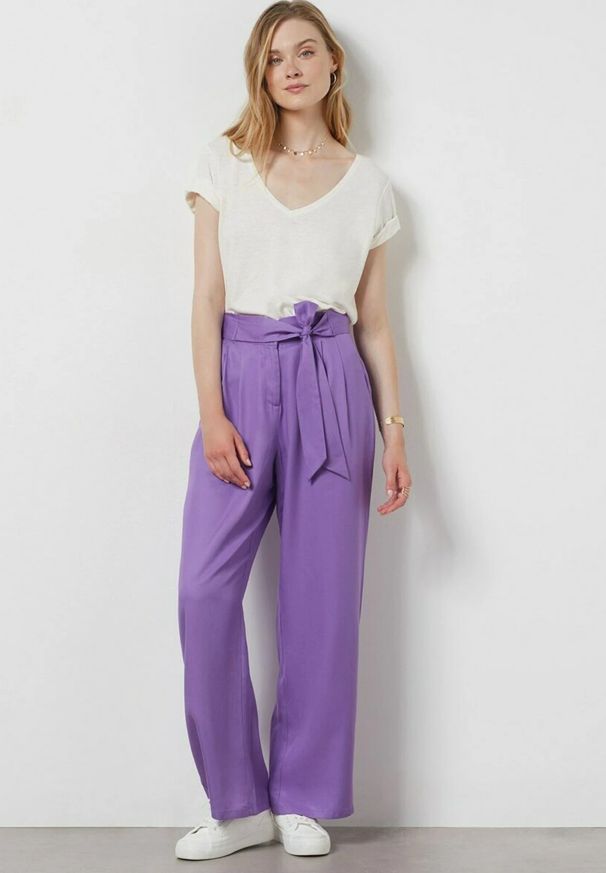 ETAM Sybile - T-Shirt Basique - Ecru 2 ETAM Sybile - T-Shirt Basique - Ecru – Image 2