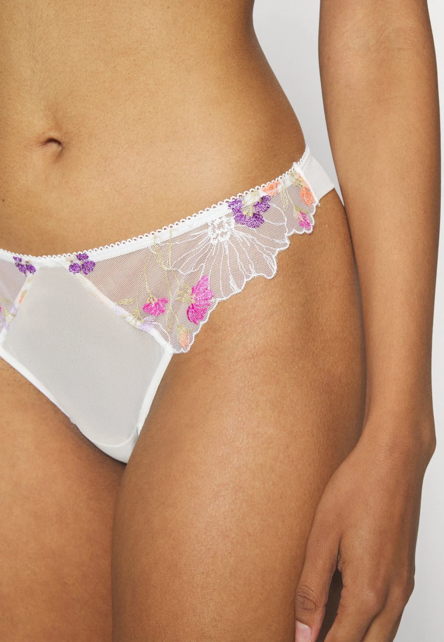 ETAM Garden Tanga - String - Ecru 5 ETAM Garden Tanga - String - Ecru – Image 5