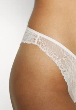 ETAM Lace 360 - String - Ecru -Etam 8ff7d043289a42beaabf0ebed723b416