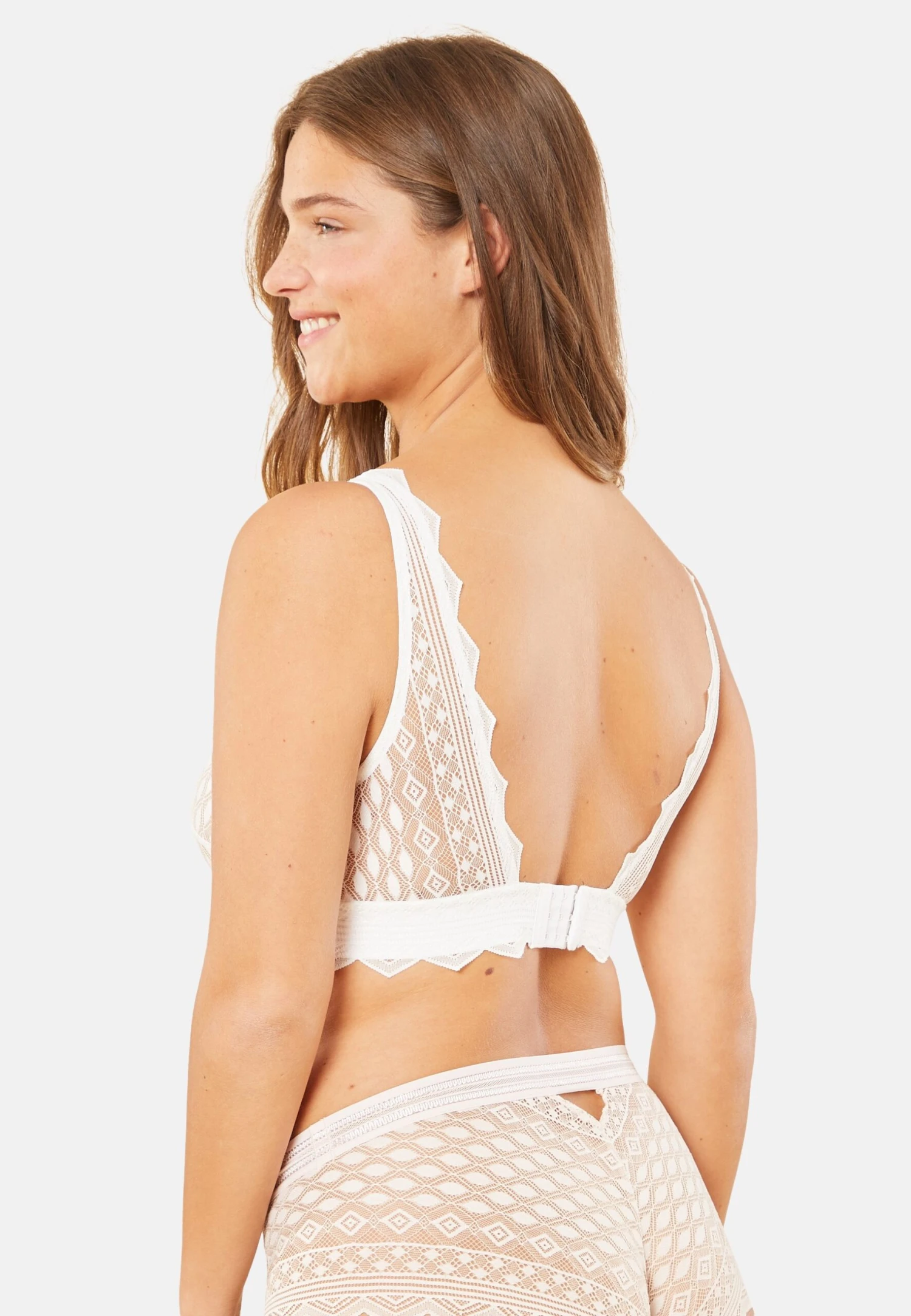 ETAM Artiste - Soutien-Gorge Triangle - Ecru 2 ETAM Artiste - Soutien-Gorge Triangle - Ecru – Image 2