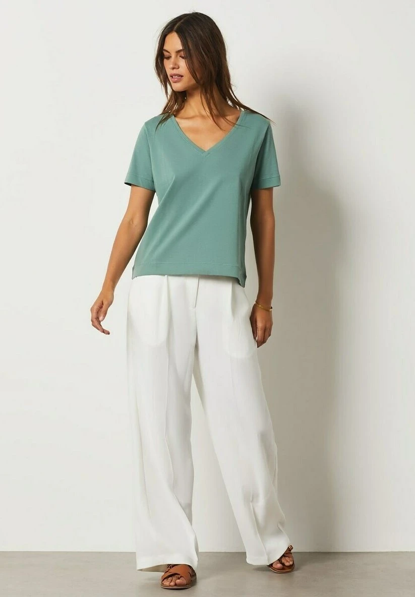 ETAM Punta - T-Shirt Basique - Vert 2 ETAM Punta - T-Shirt Basique - Vert – Image 2