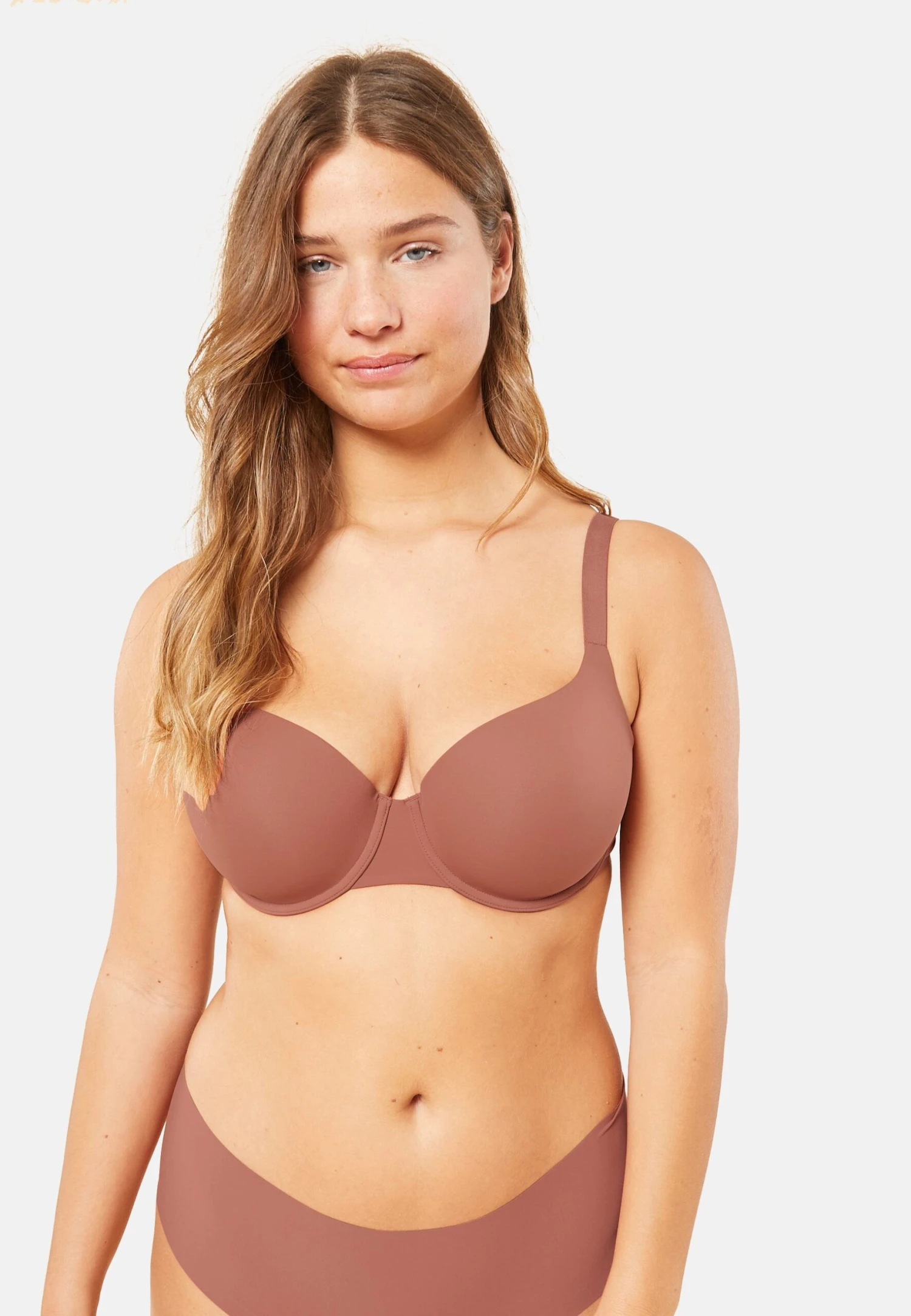 ETAM Pure Fit - Soutien-Gorge À Armatures - Rouge Bordeaux 3 ETAM Pure Fit - Soutien-Gorge À Armatures - Rouge Bordeaux – Image 3