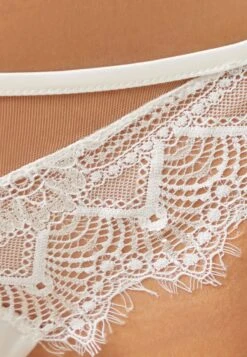 ETAM Captivante - String - Ecru 7 ETAM Captivante - String - Ecru -Etam b8a898d2eb8345c19509f81d3e982179