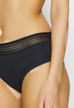 ETAM Celia Period Panty Shorty - Culottes Menstruelles - Noir -Etam c5790c92c442459daa7bd5ba4bf39559