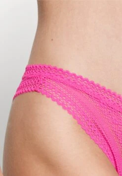 ETAM Sublime - String - Fushia 9 ETAM Sublime - String - Fushia -Etam c5e0c5855b5e4c459c7b6c2ab2b434fe