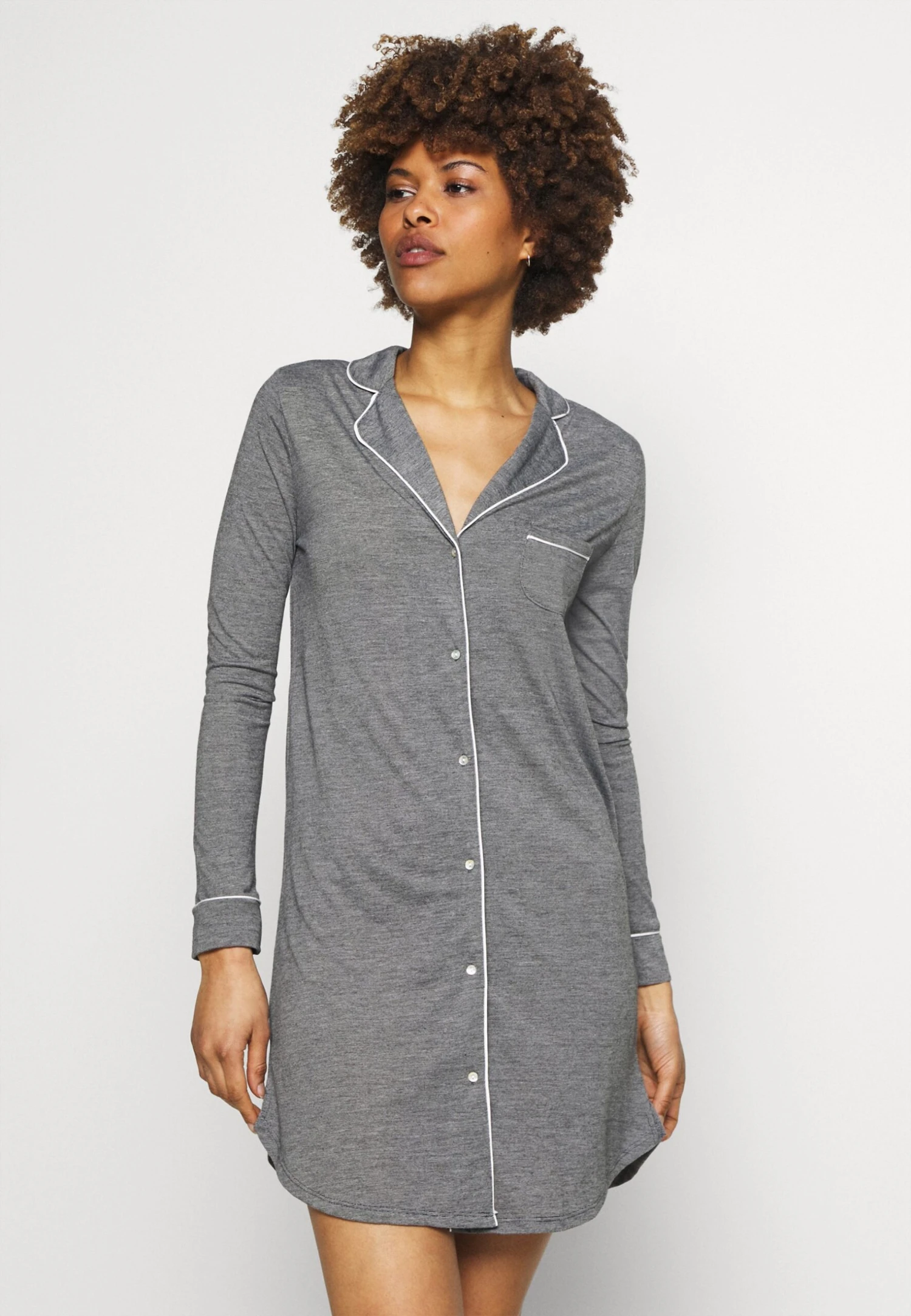 ETAM Warm Day Liquette - Chemise De Nuit / Nuisette - Gris 1 ETAM Warm Day Liquette - Chemise De Nuit / Nuisette - Gris