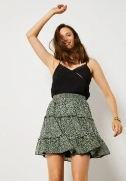 ETAM Maria - Jupe Trapèze - Vert 8 ETAM Maria - Jupe Trapèze - Vert -Etam ffd64e6ae2ce467a84eb3ff5143e0328